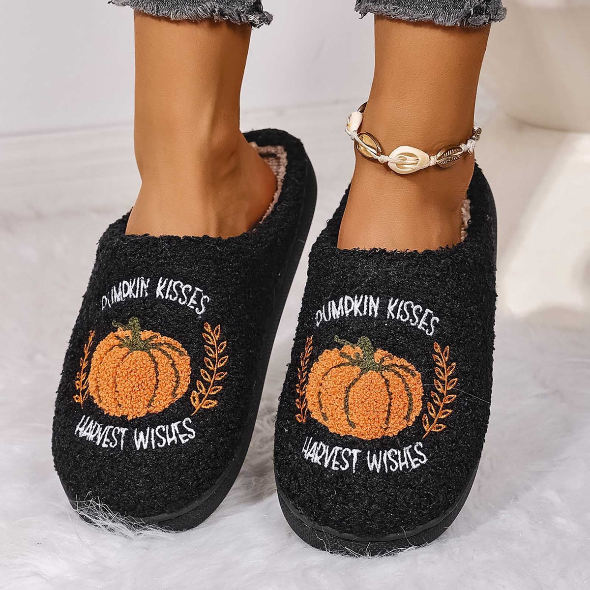 SAWOBUUN Womens Mens Halloween Pumpkin Slippers Cozy Fuzzy Closed Toe House Slippers Fall Harvest Plush Warm Indoor Slip