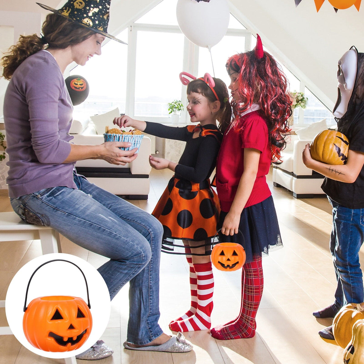 8-Pack Plastic Pumpkin Candy Buckets - Halloween Trick or Treat Pails for Kids, Orange Party Decorations, Durable Candy