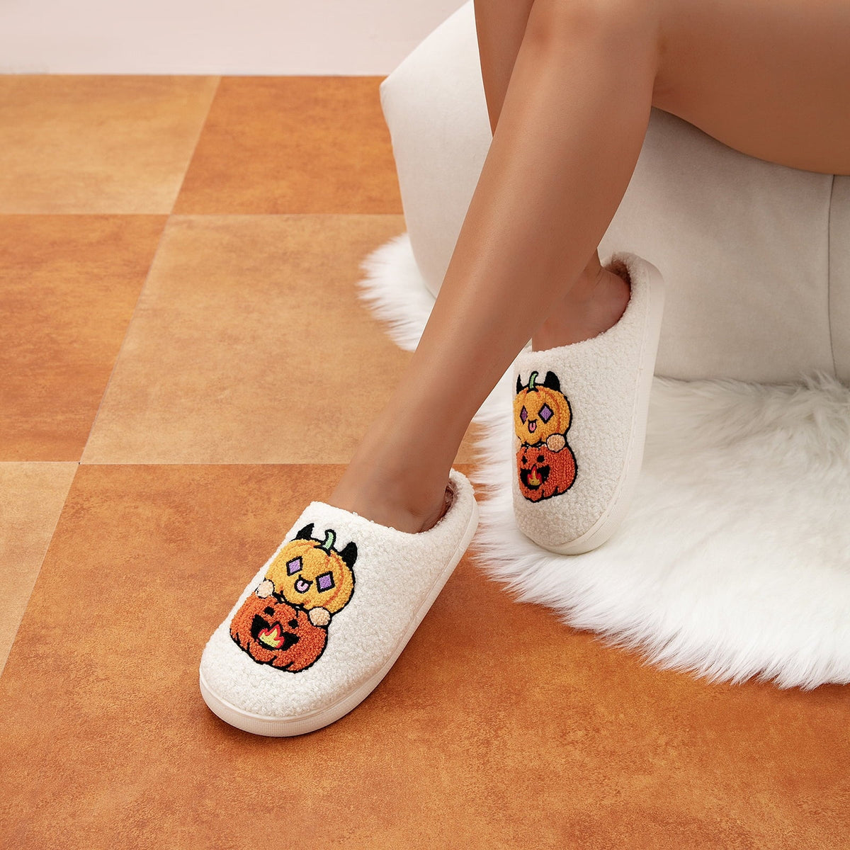 BERANMEY Halloween Slippers for Women Perfect Soft Plush Comfy Warm Slip-On Cute Womens Slippers Indoor Fluffy House Sli